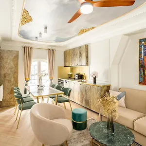 Apartment Merveil - Luxury - Opera - Rougemont Ii, Paris